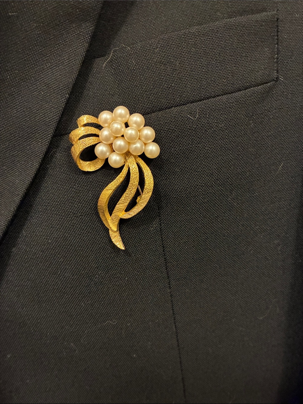 Lisner Vintage 1980s Gold-tone Pearl Floral Brooch Old Money